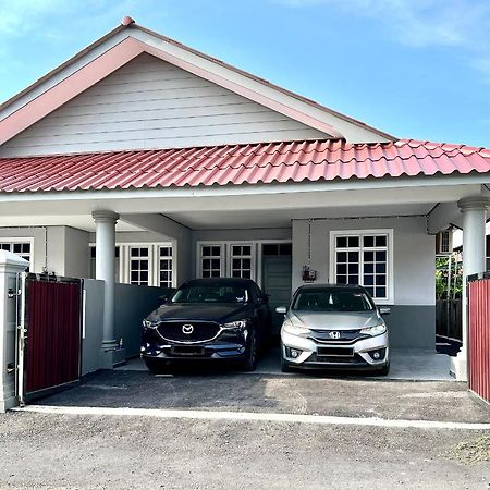 Teratai Homestay 3 Batu Buruk Κουάλα Τερενγκάνου Εξωτερικό φωτογραφία