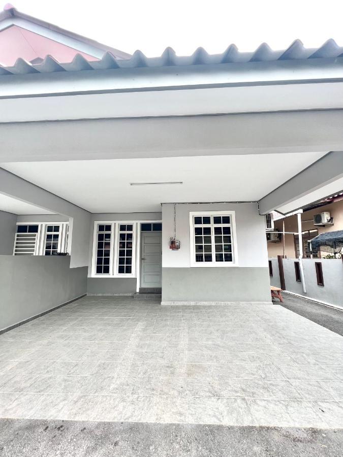 Teratai Homestay 3 Batu Buruk Κουάλα Τερενγκάνου Εξωτερικό φωτογραφία
